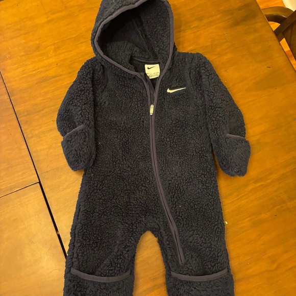 Nike Fleece Bunting Suit (size 6m) - Picture 1 of 2